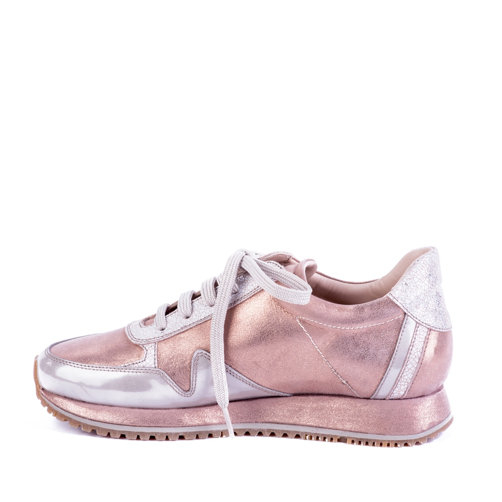 Modern,Two-tone,Sneaker,Made,Of,Shiny,Leather,Decorated,With,Pearl