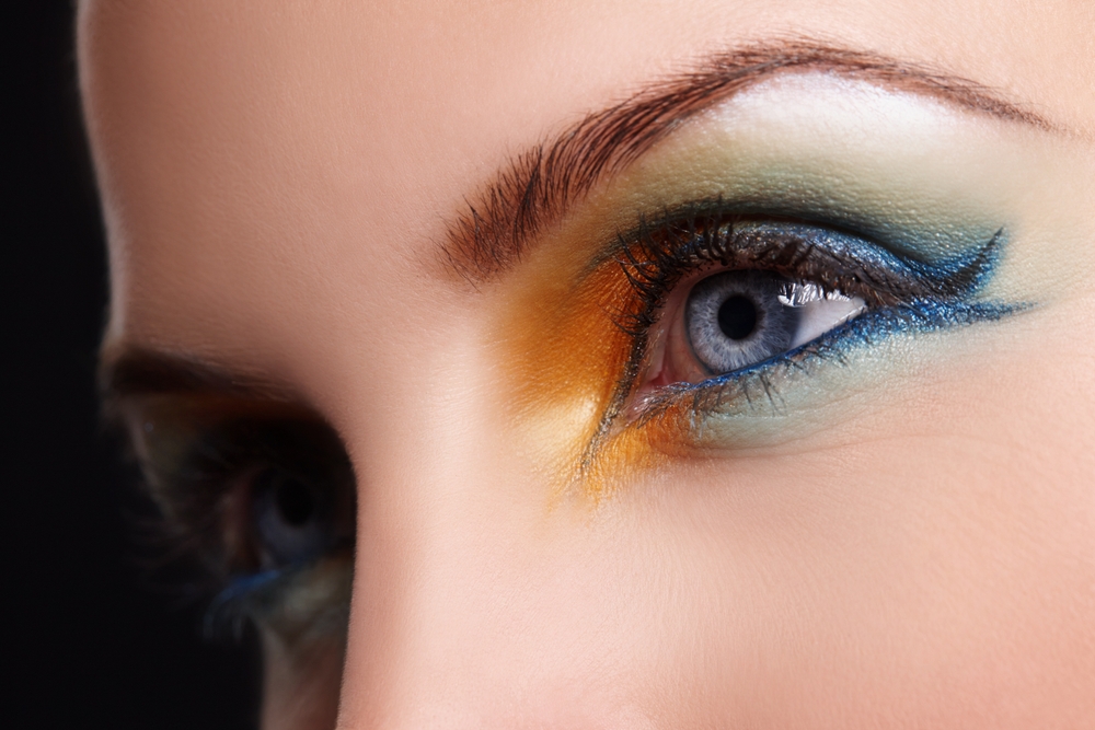 Woman,,Eyes,And,Eyeshadow,In,Studio,,Makeup,And,Cosmetics,For